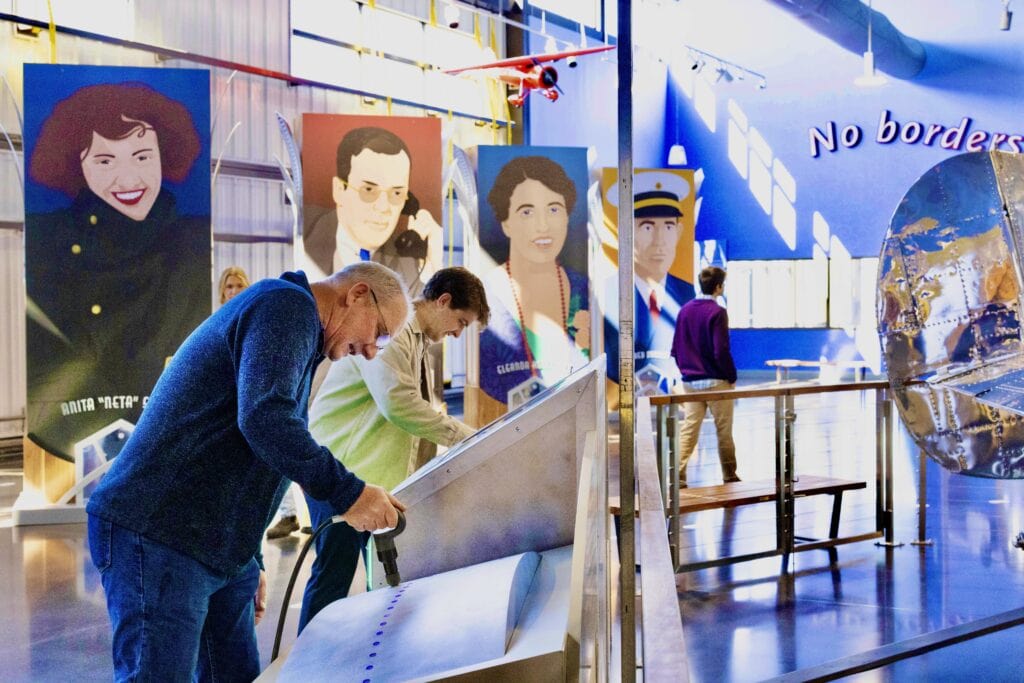 Aehangarmuseum Riveting2